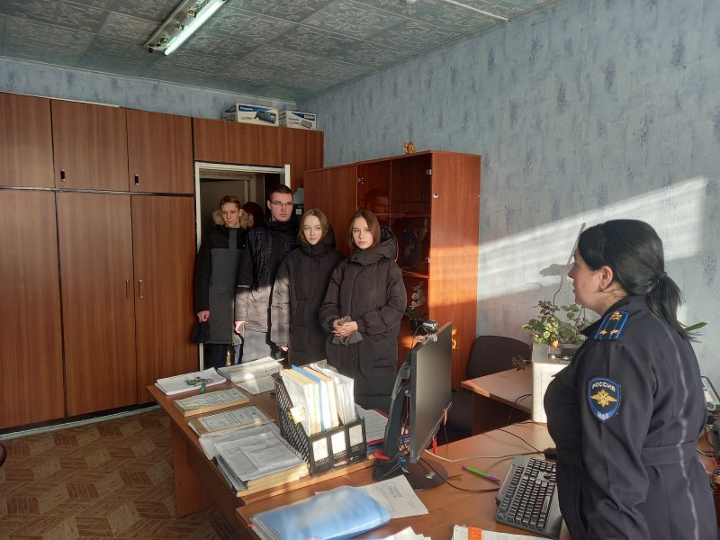В Саянске сотрудники полиции присоединились к Всероссийской ак-ции «Студенческий десант»